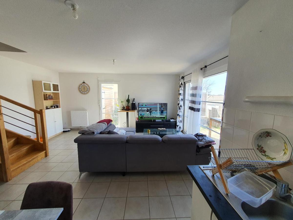 Chambre 11M2 Dans Maison Toute Equipee Tresses Exterior foto